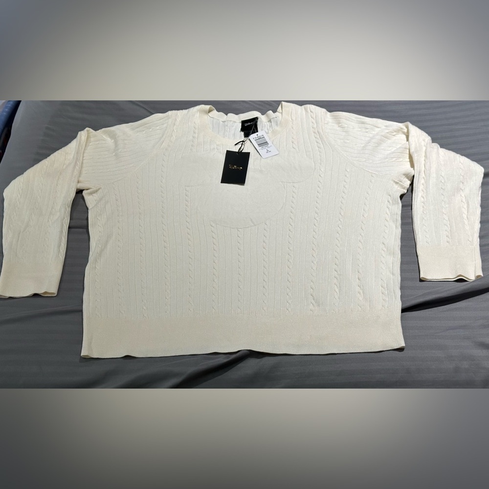 ✨NWT✨ Torrid: Women’s Sweater with Disney Mickey Accent- Size 3